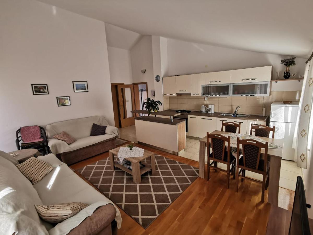 Apartman Zora Podstrana Kültér fotó